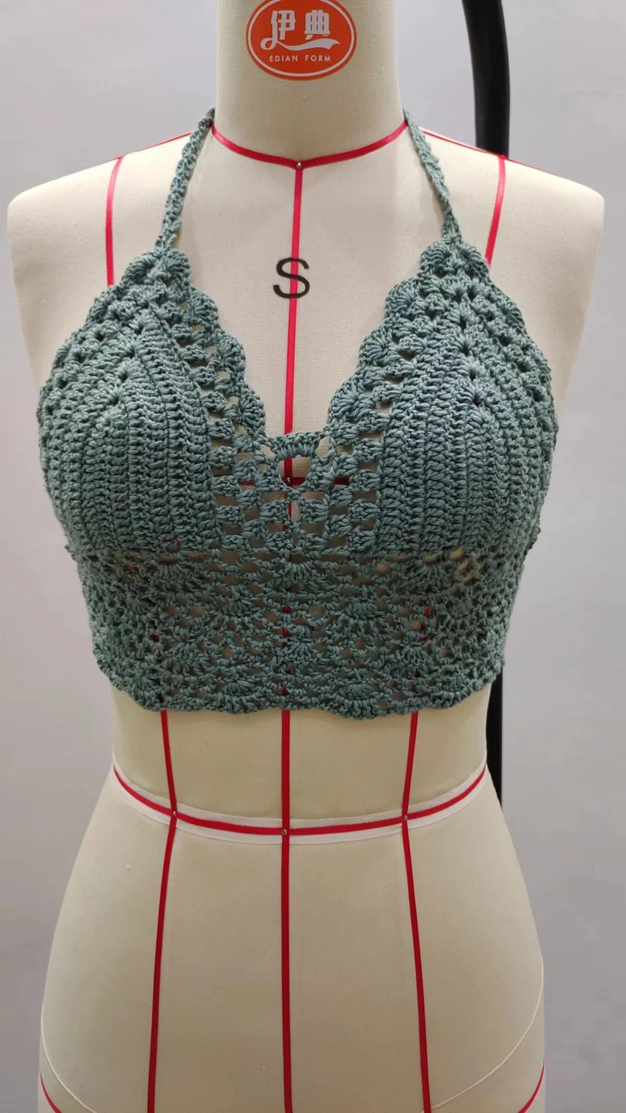 Crochet Bikini TopNew Triangle Black Bikini Top Woman Hollow Out Swimsuit Sexy Swimming Bra Large Female Swimwear S M L XL
