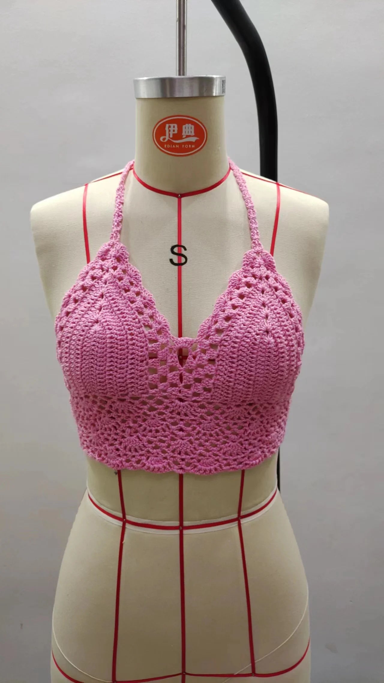 Crochet Bikini TopNew Triangle Black Bikini Top Woman Hollow Out Swimsuit Sexy Swimming Bra Large Female Swimwear S M L XL