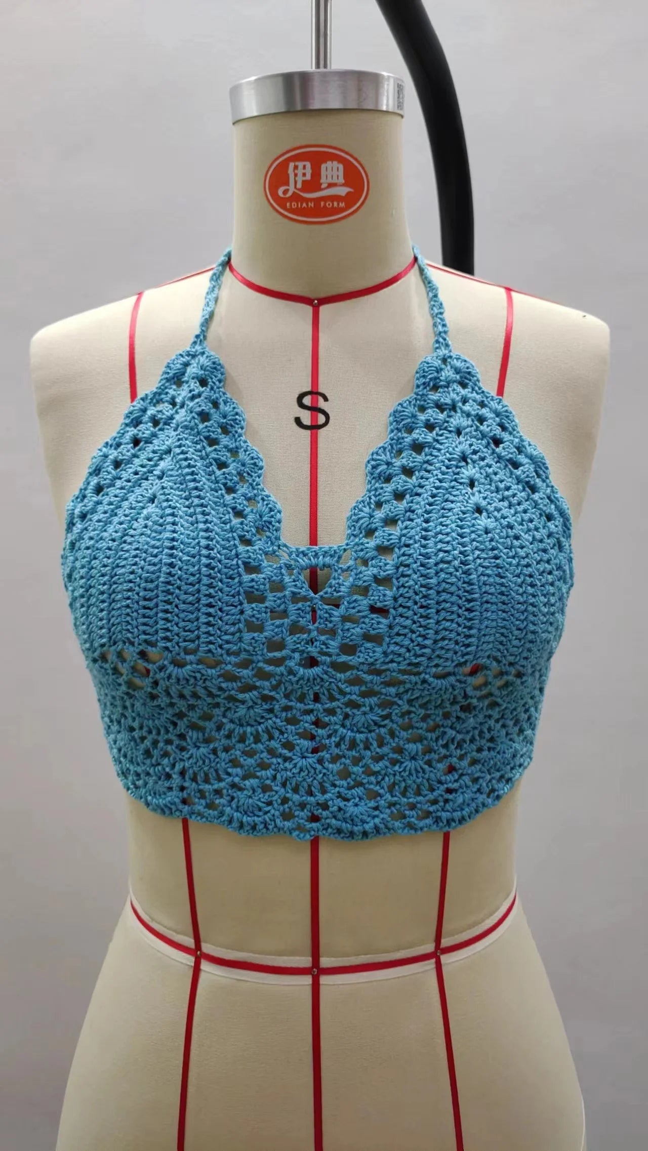 Crochet Bikini TopNew Triangle Black Bikini Top Woman Hollow Out Swimsuit Sexy Swimming Bra Large Female Swimwear S M L XL