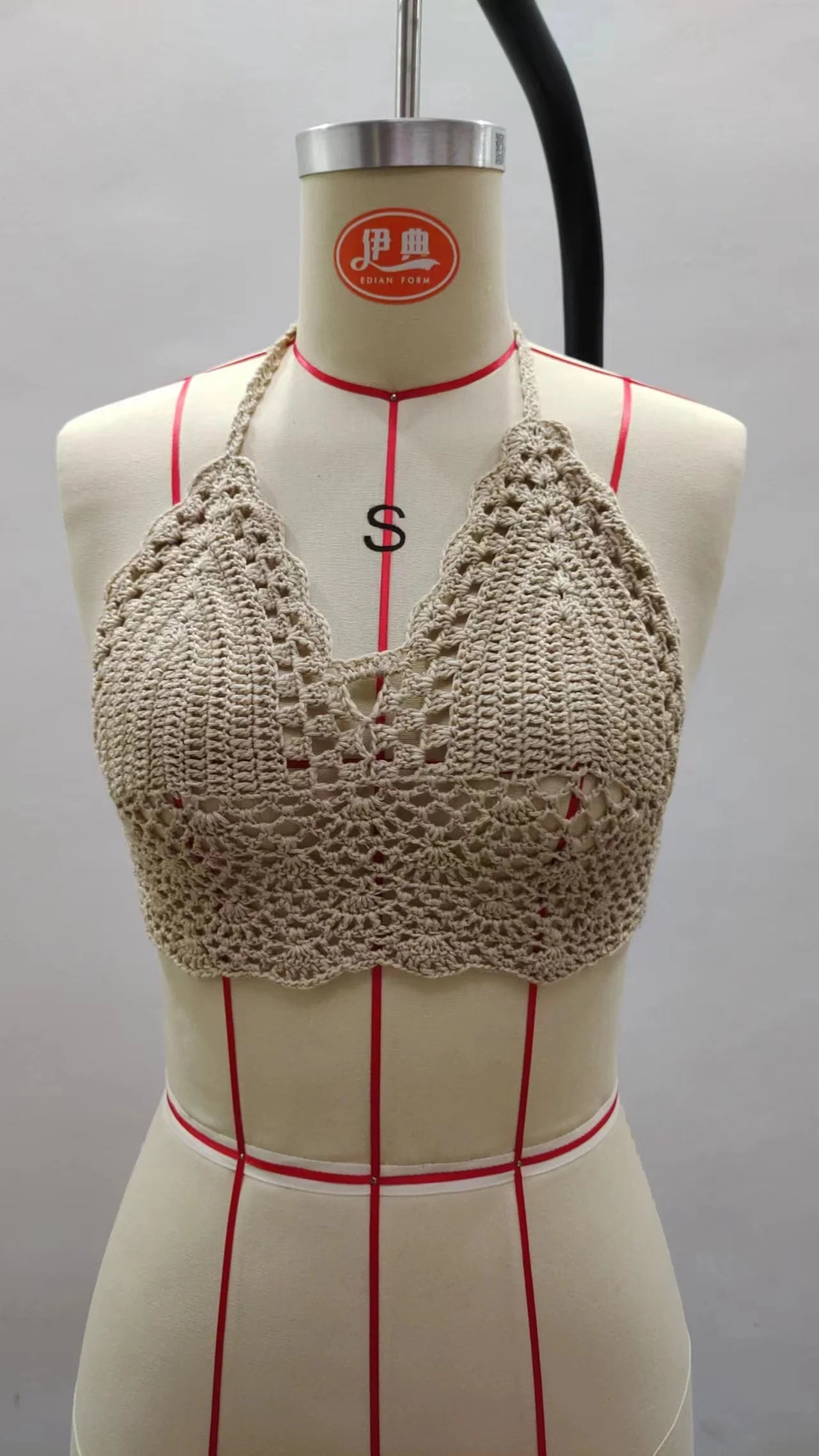 Crochet Bikini TopNew Triangle Black Bikini Top Woman Hollow Out Swimsuit Sexy Swimming Bra Large Female Swimwear S M L XL