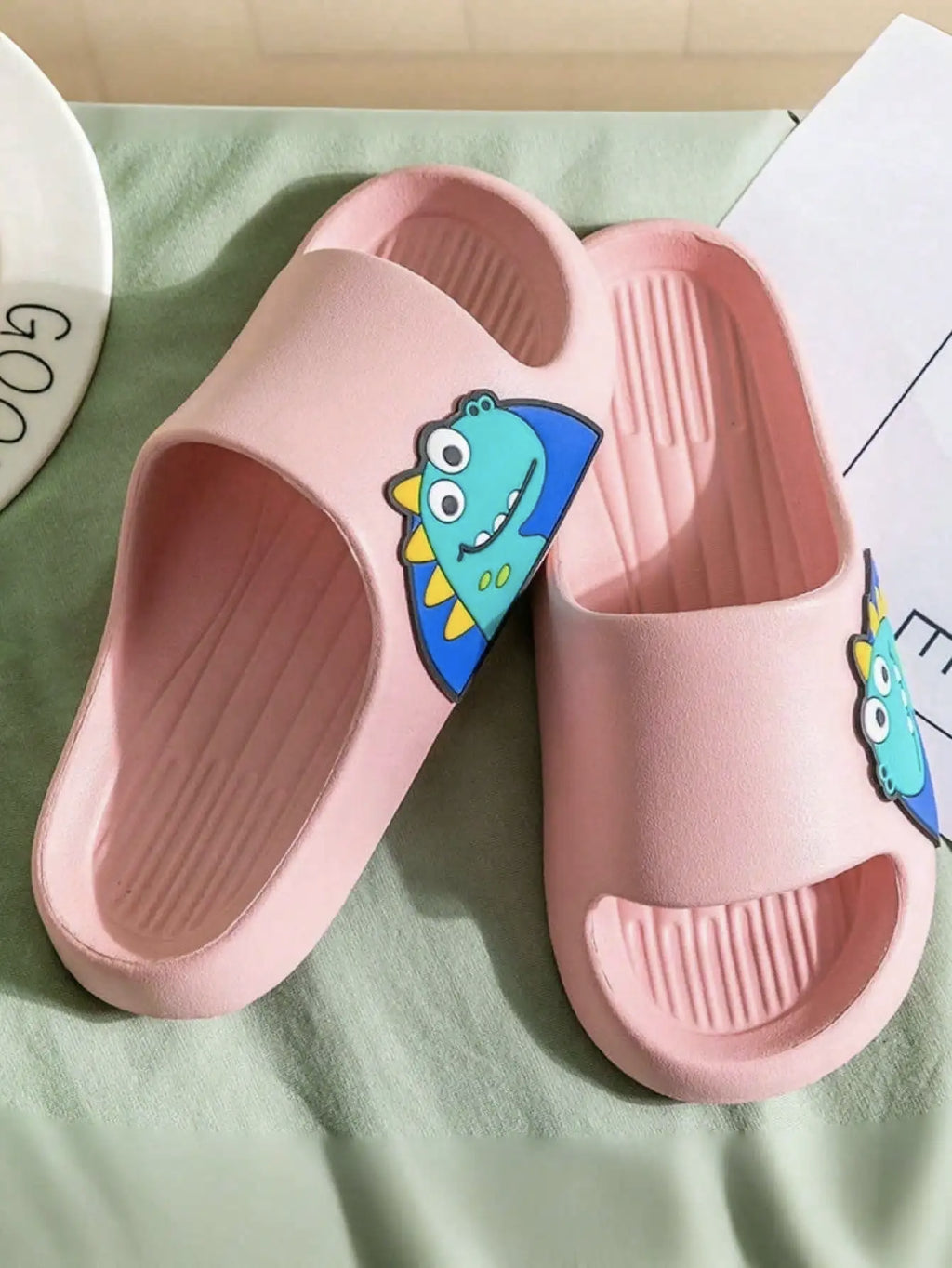 Non-slip soft sole cartoon cute dinosaur sandals for boys/girls bathing at home