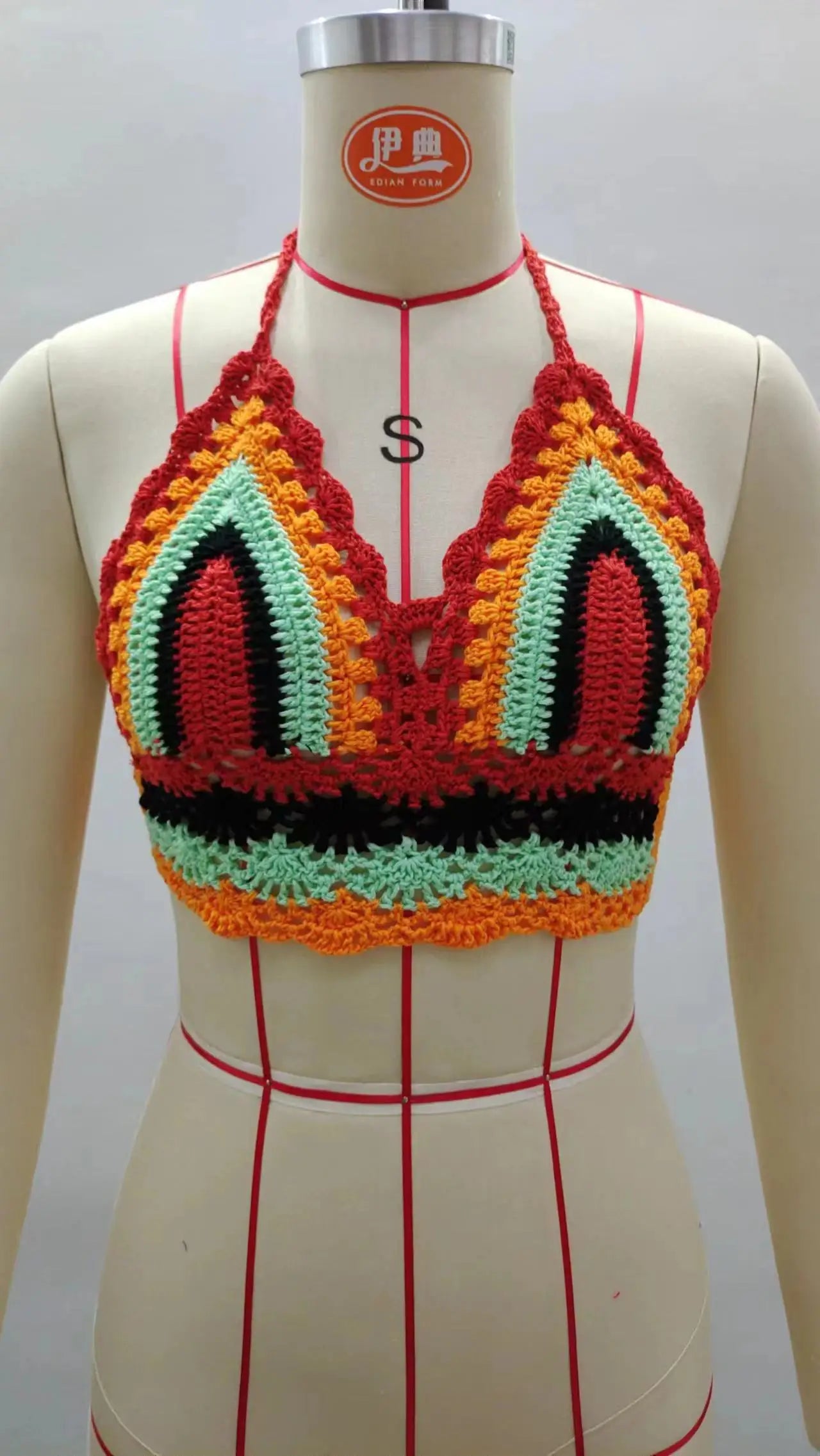 Crochet Bikini TopNew Triangle Black Bikini Top Woman Hollow Out Swimsuit Sexy Swimming Bra Large Female Swimwear S M L XL