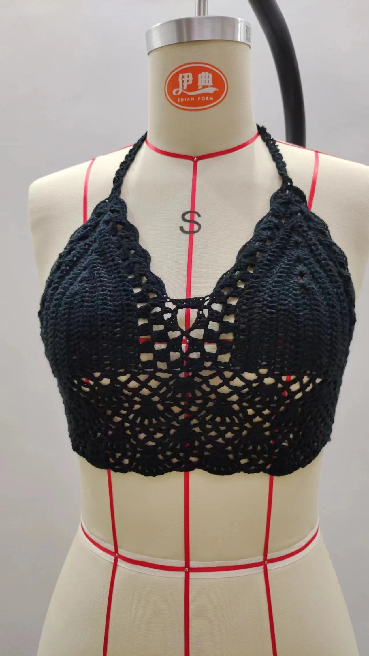 Crochet Bikini TopNew Triangle Black Bikini Top Woman Hollow Out Swimsuit Sexy Swimming Bra Large Female Swimwear S M L XL
