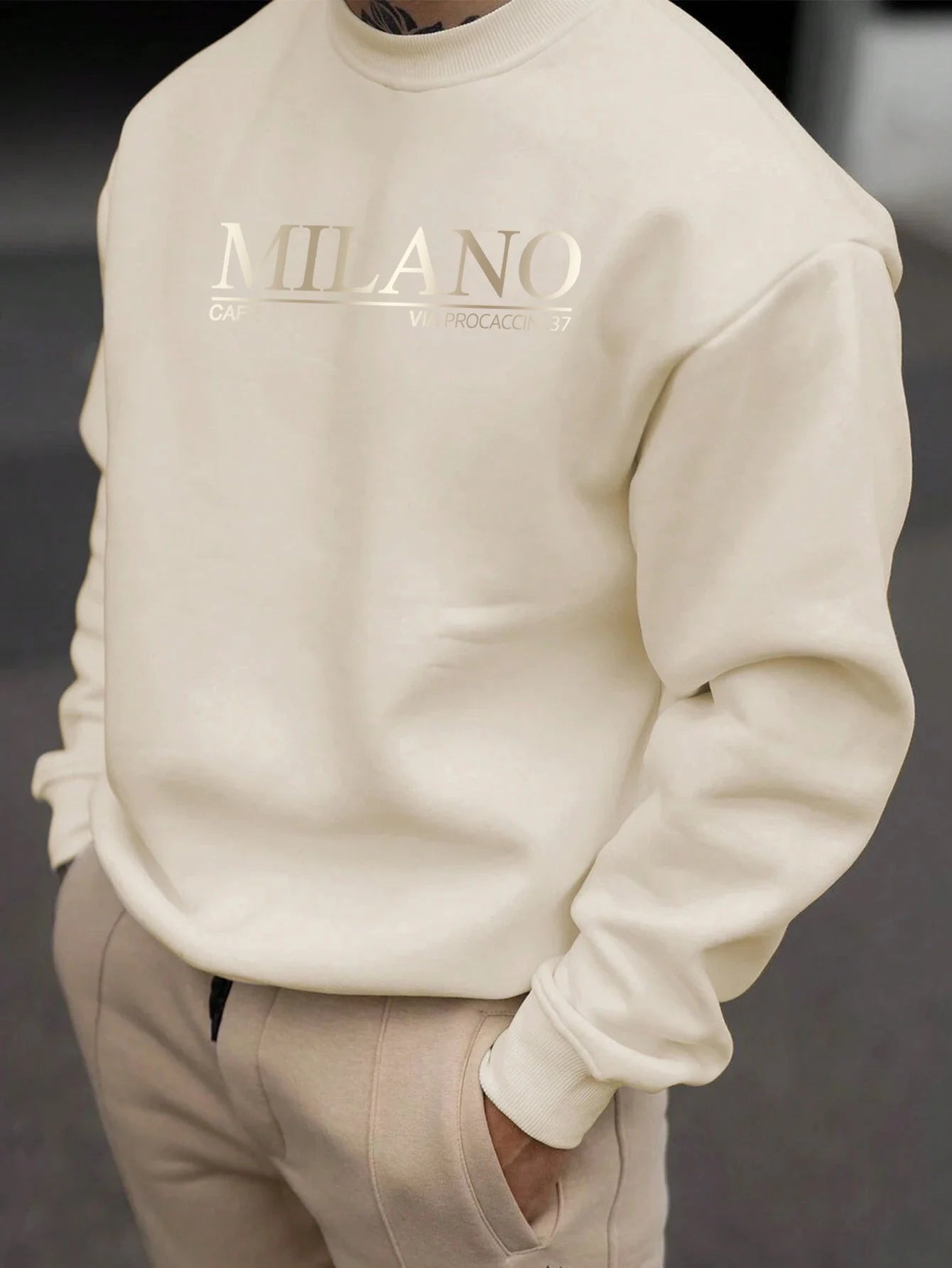 Men's autumn and winter casual loose and fashionable MILANO pattern printed long sleeved round neck sweatshirt versatile