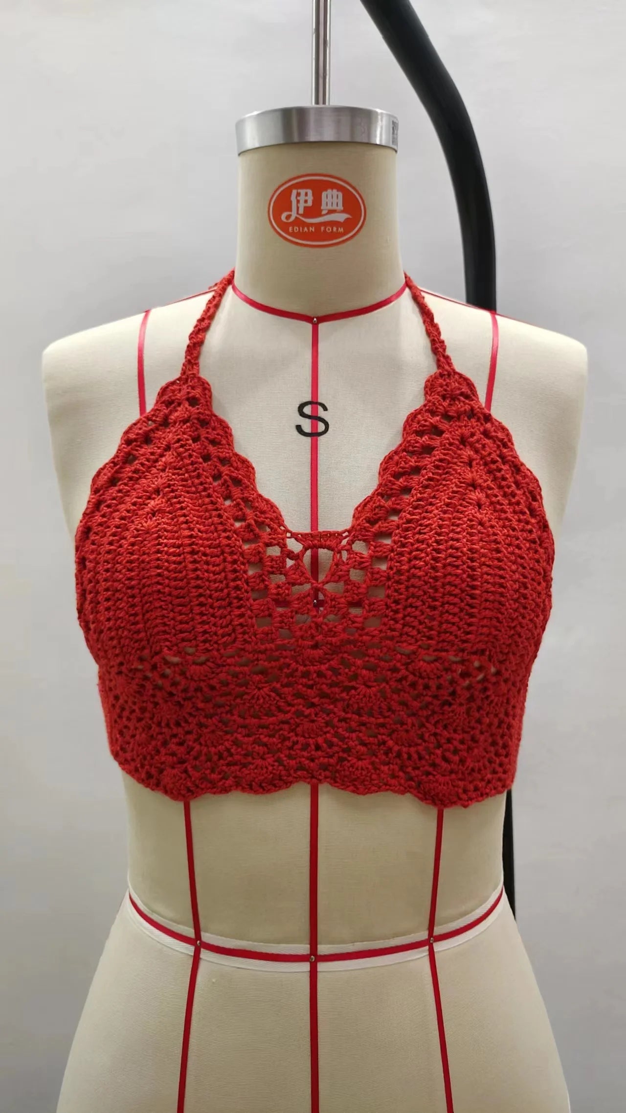 Crochet Bikini TopNew Triangle Black Bikini Top Woman Hollow Out Swimsuit Sexy Swimming Bra Large Female Swimwear S M L XL