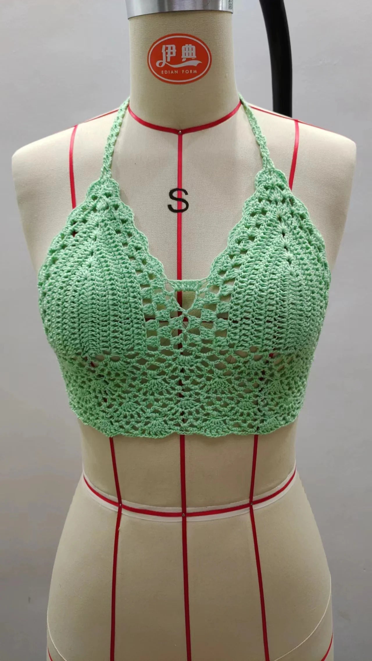 Crochet Bikini TopNew Triangle Black Bikini Top Woman Hollow Out Swimsuit Sexy Swimming Bra Large Female Swimwear S M L XL